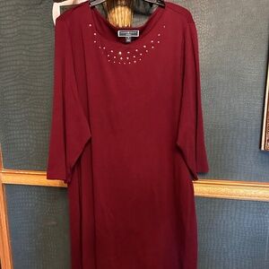 NEW PLUS SIZE  dress 3X  from Macy's silver accents   3/4 sleeves